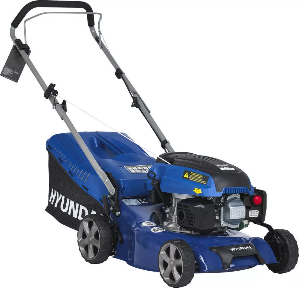 Газонокосилка Hyundai L 4710S – вид спереди и сбоку