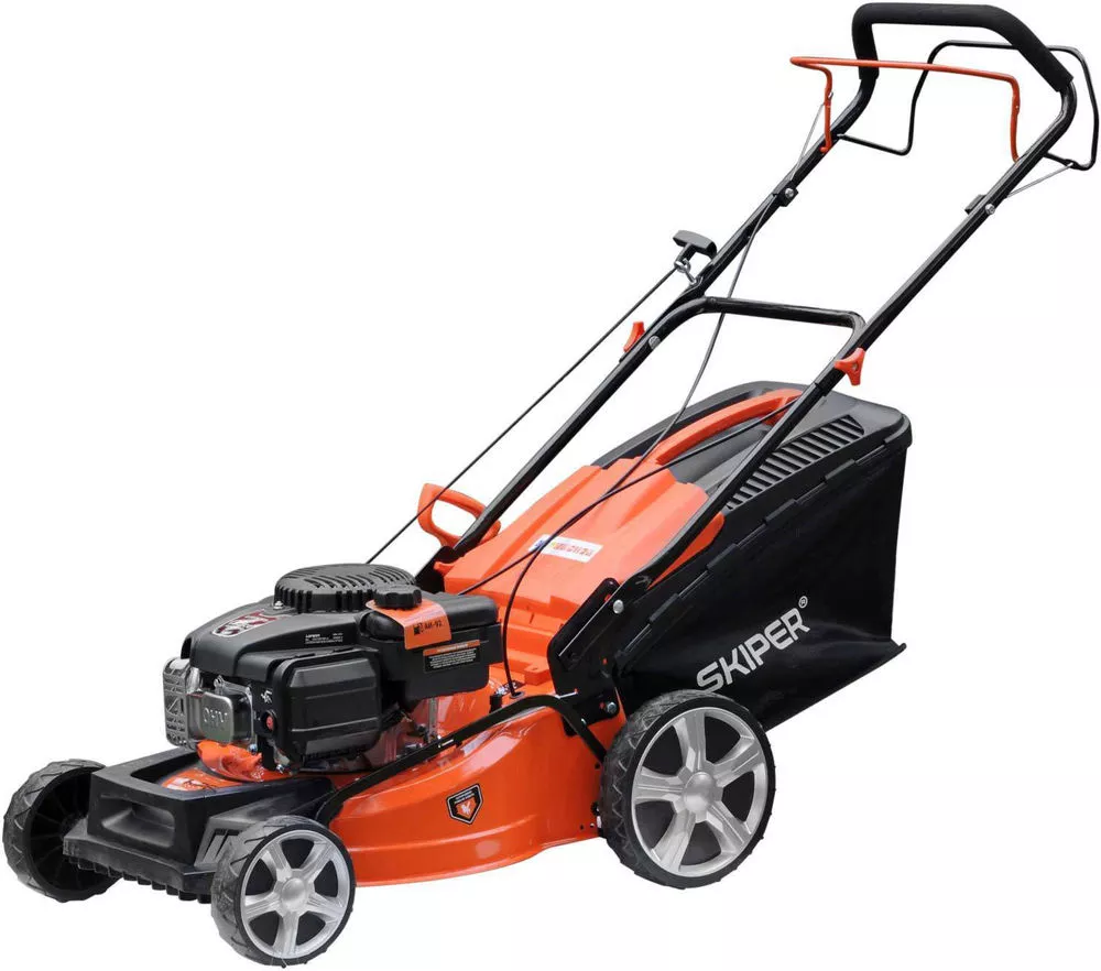 Газонокосилка Skiper GW461S – вид сверху и рукоятка с органами управления